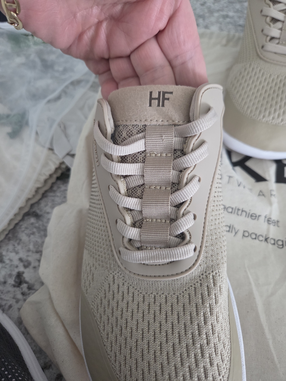 New HIKE Footwear Women’s Beige Knit Athletic Sneakers S, 9 - Picture 3 of 5